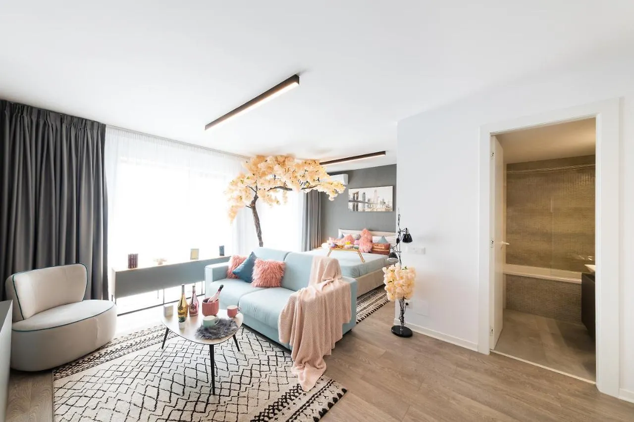 Wonderful Scape Apartment Bucureşti