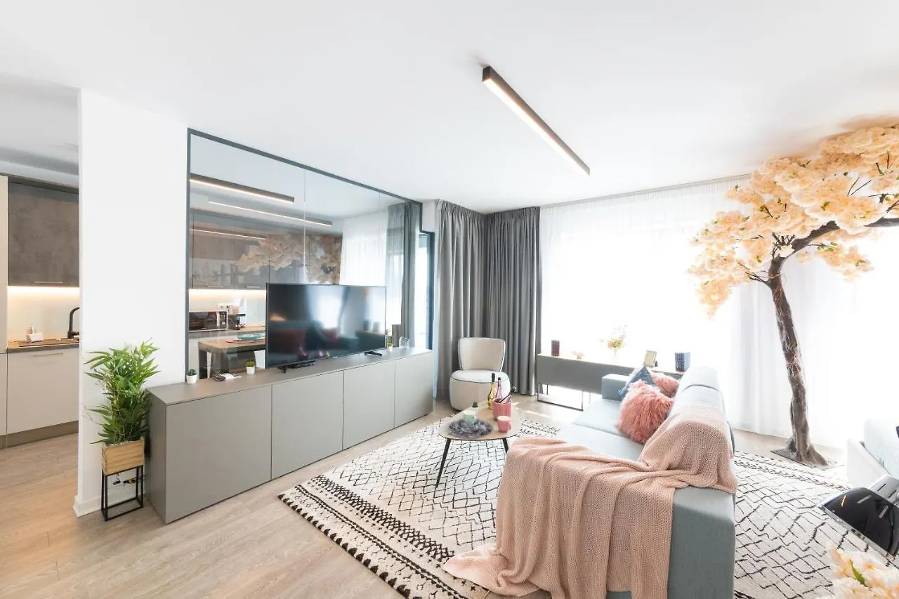 Wonderful Scape Apartment Bucureşti